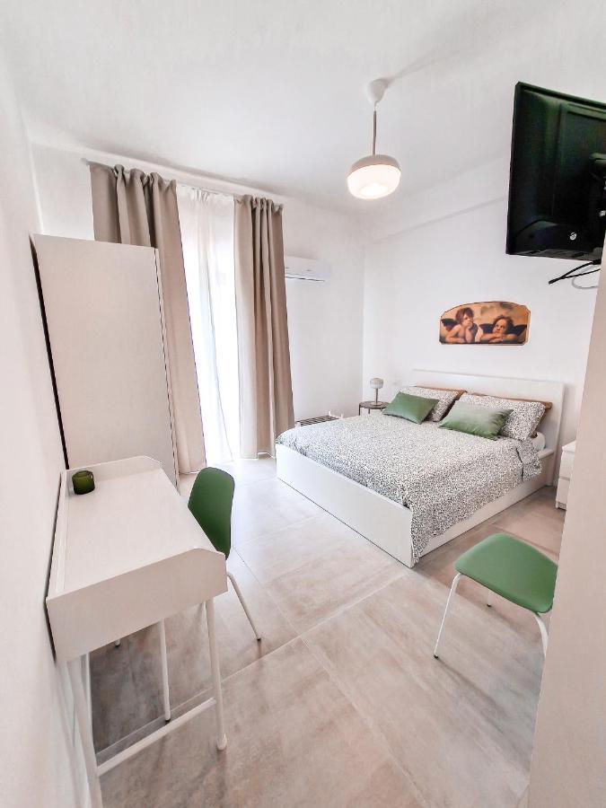 Holy Dove By Wonderful Italy Apartment Чефалу Екстериор снимка