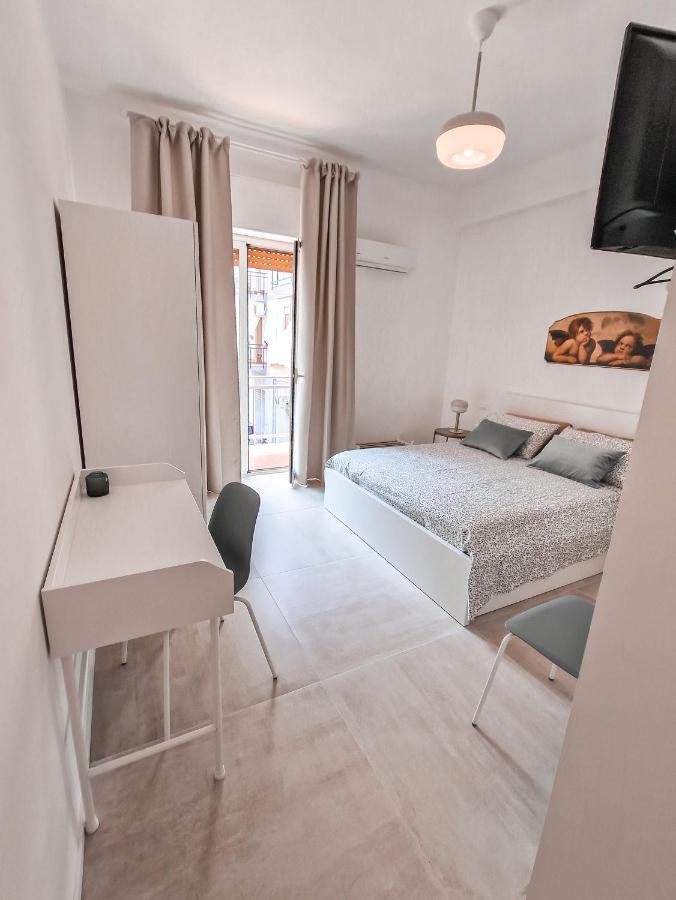 Holy Dove By Wonderful Italy Apartment Чефалу Екстериор снимка